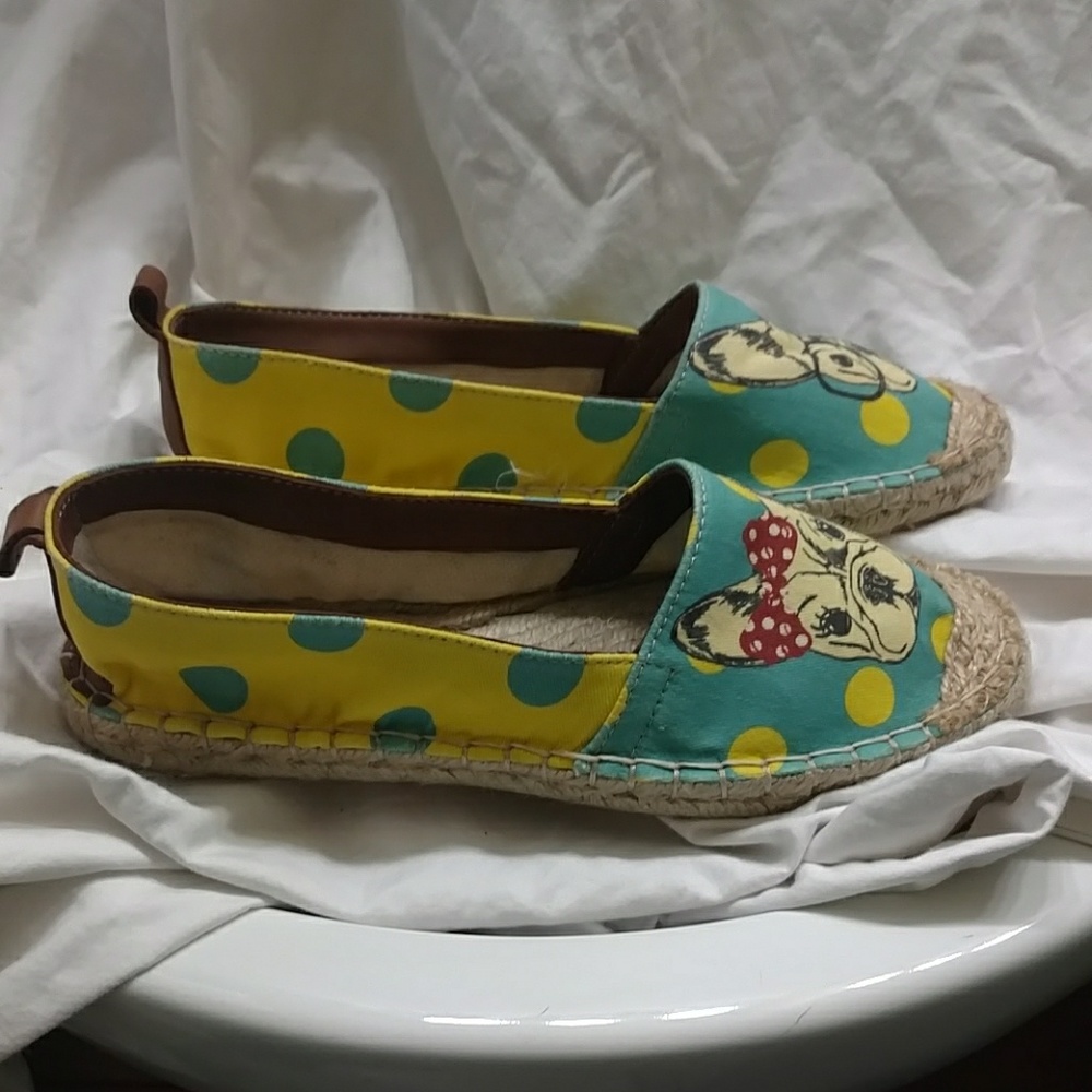 Espadrilles - Picture 2 of 3